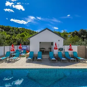Niko Apartament Trogir